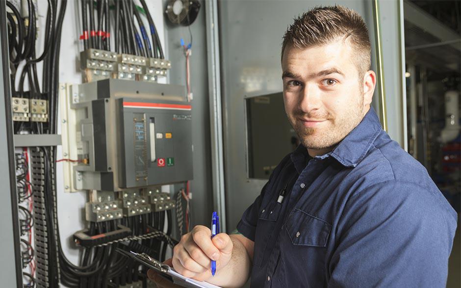 recherche travail électricien bâtiment Saint-Denis